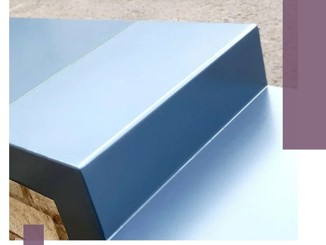 Крышки на парапет в Устях-Джегуте: изготовление и монтаж под ключ